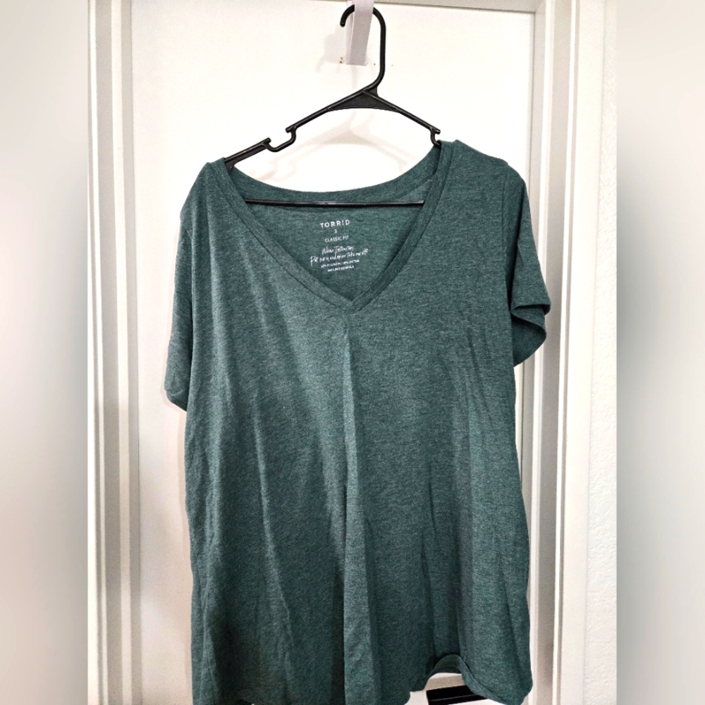 Torrid Women's Green V-Neck Top